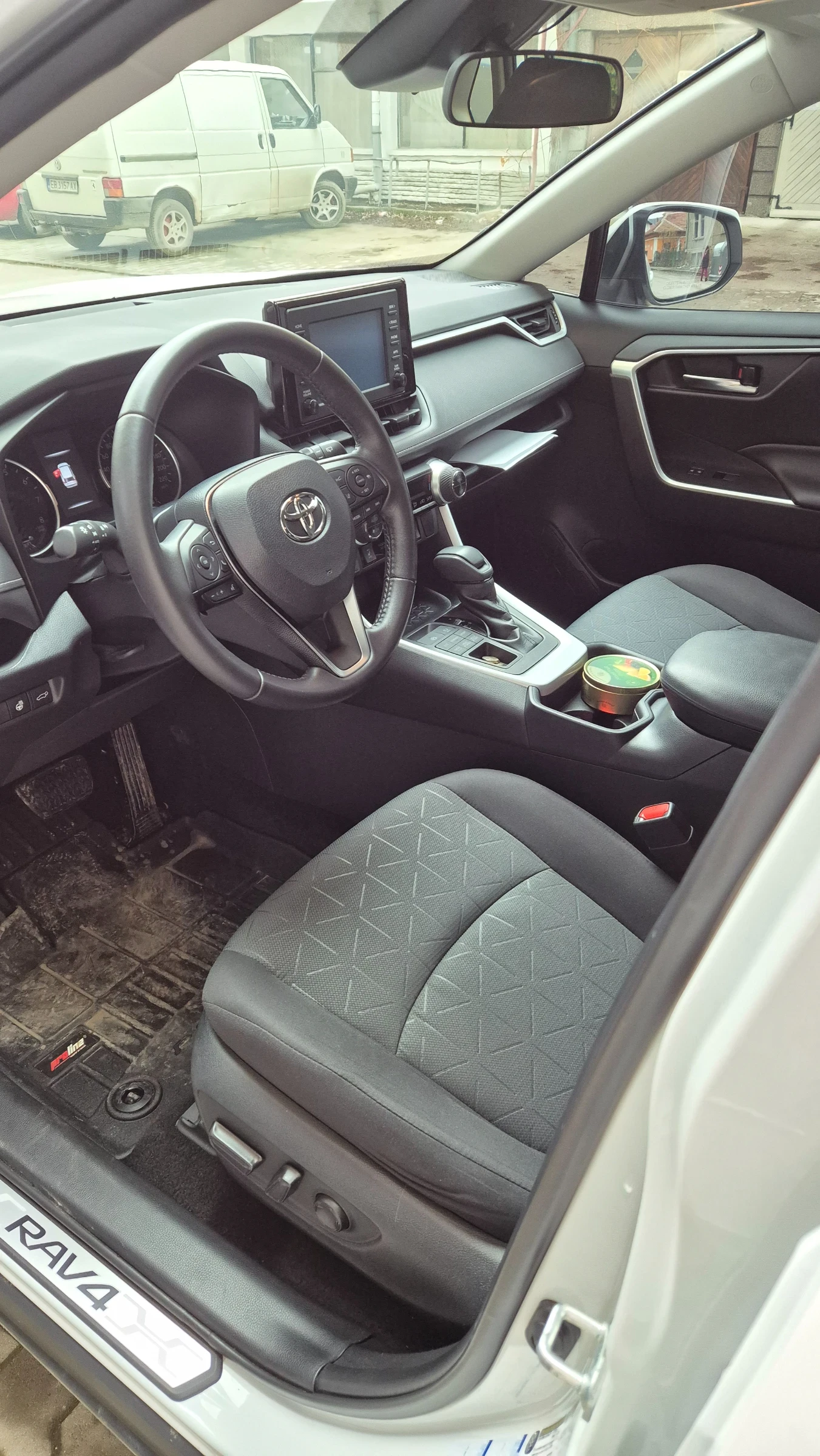 Toyota Rav4 2.5 AWD XLE PREMIUM 61000 KM, снимка 13 - Автомобили и джипове - 53445005