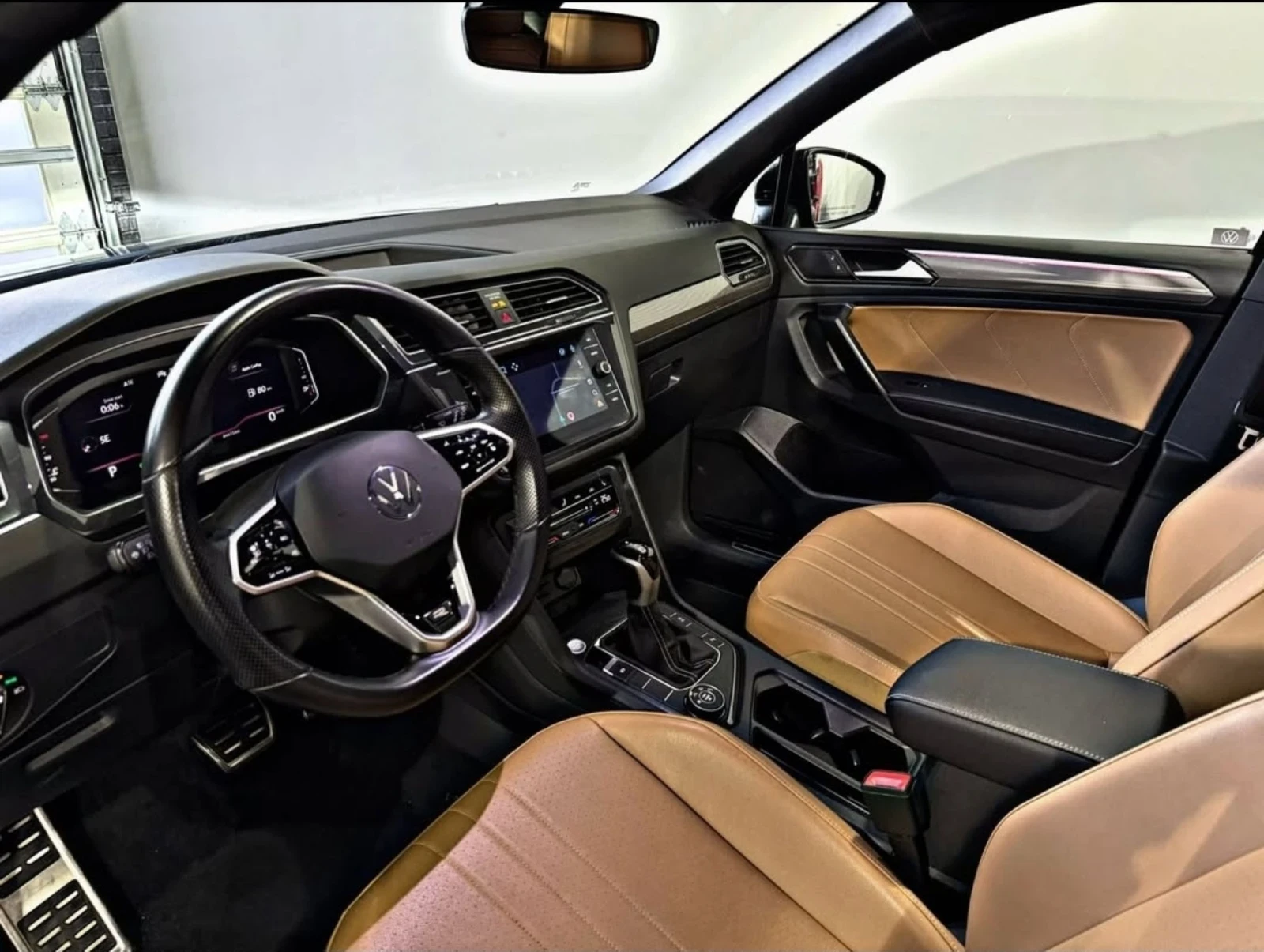 VW Tiguan R-line/Black edition/Pano/Carplay/65000км/серв ист - изображение 4