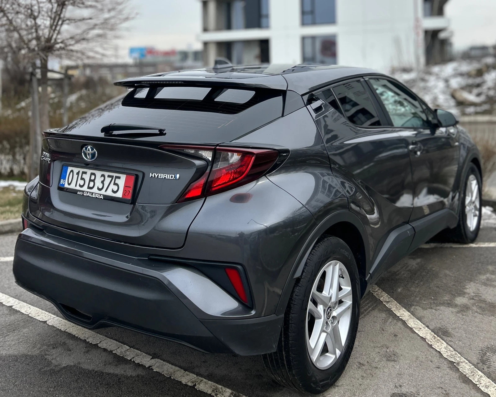 Toyota C-HR Dynamic* Hybrid - изображение 8