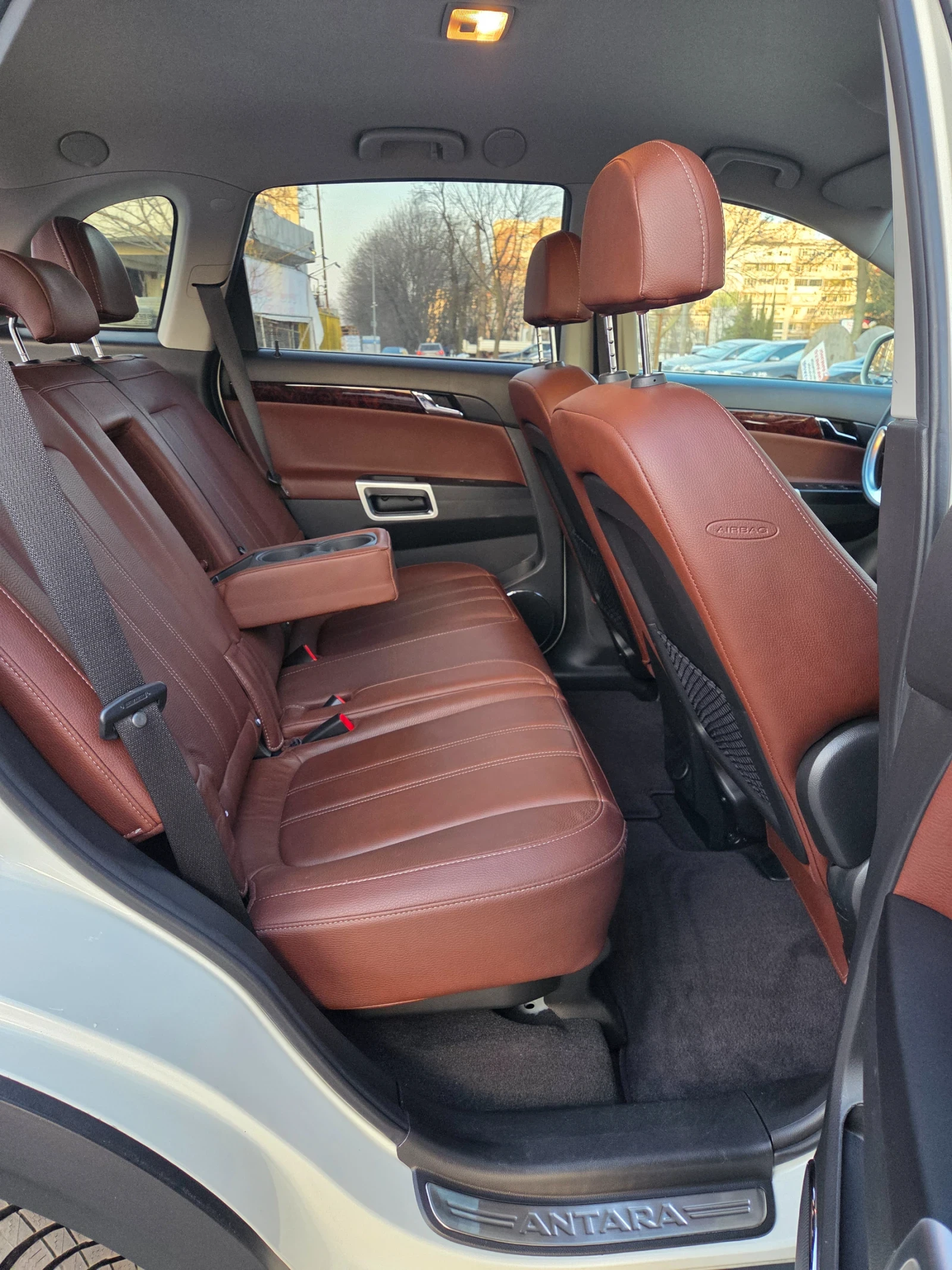 Opel Antara 2.4БЕНЗИН-АВТОМАТ4х4, снимка 12 - Автомобили и джипове - 53879560