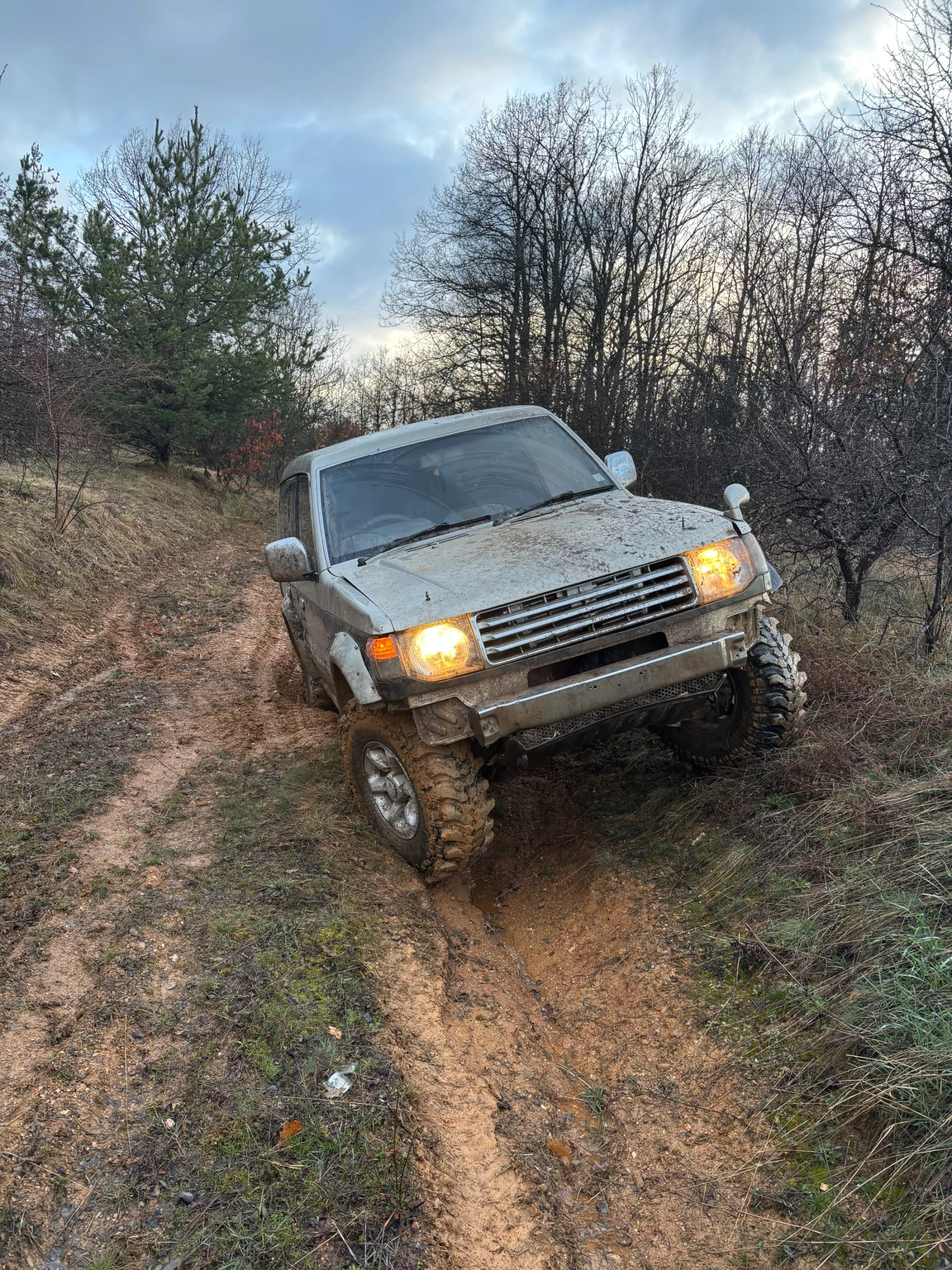 Mitsubishi Pajero, снимка 7 - Автомобили и джипове - 54015180