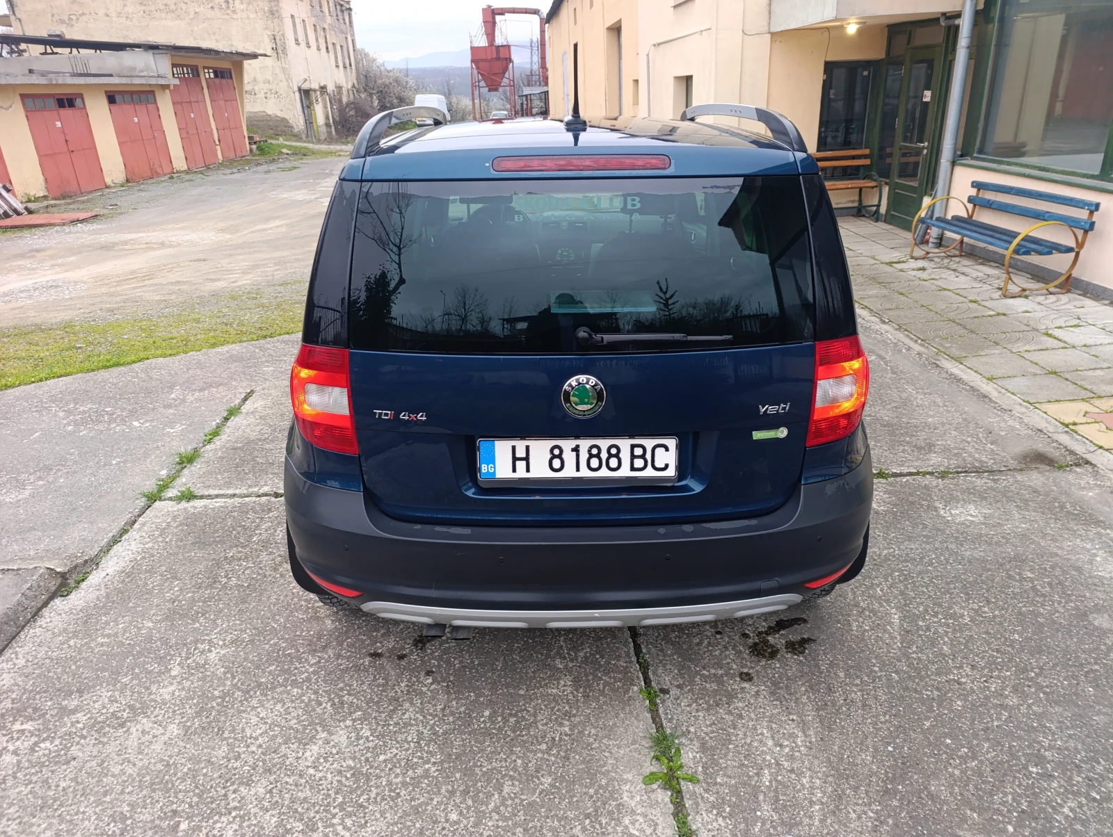 Skoda Yeti 4x4, снимка 4 - Автомобили и джипове - 54049043
