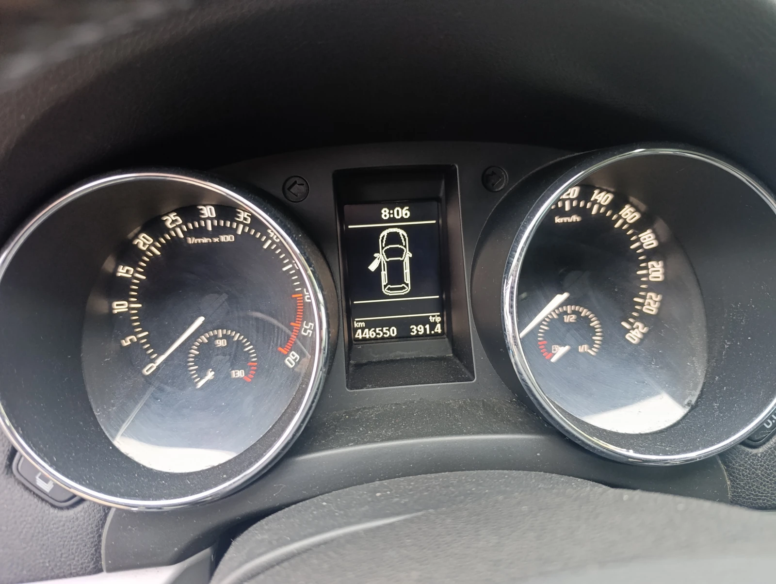 Skoda Yeti 4x4, снимка 9 - Автомобили и джипове - 54049043