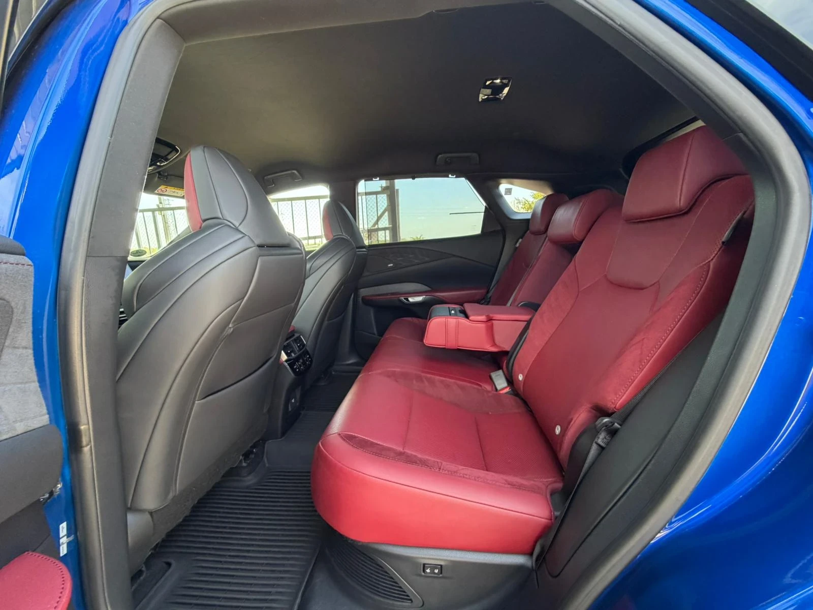 Lexus RX 500h EU/В Гаранция/, снимка 13 - Автомобили и джипове - 54382845
