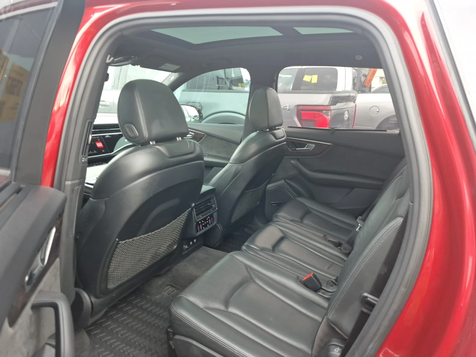 Audi Q7 Technik 55 TFSI quattro, снимка 8 - Автомобили и джипове - 54387714