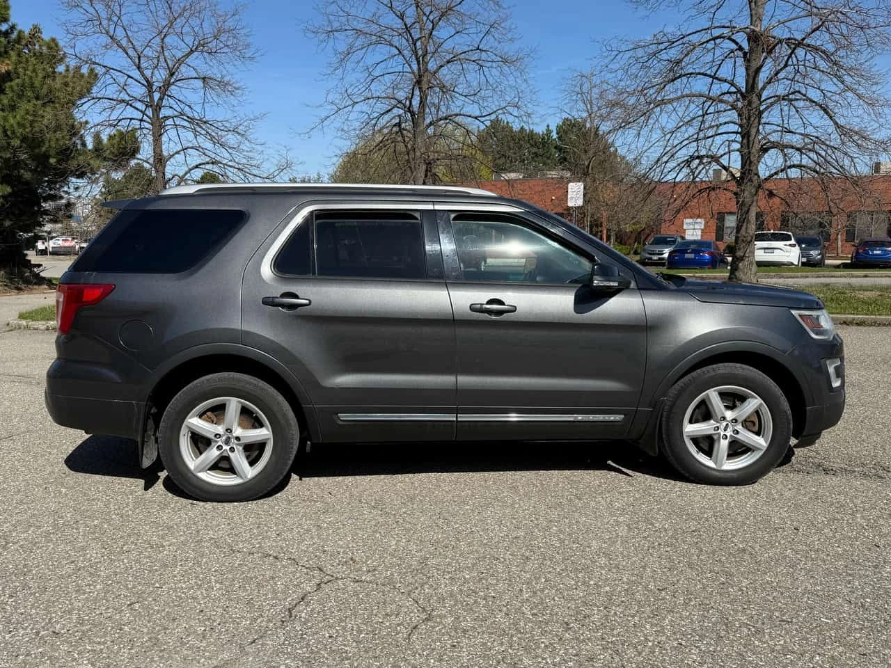 Ford Explorer * XLT * 2 КЛЮЧА* ПАНО* ПОДГРЕВ* , снимка 3 - Автомобили и джипове - 54410668