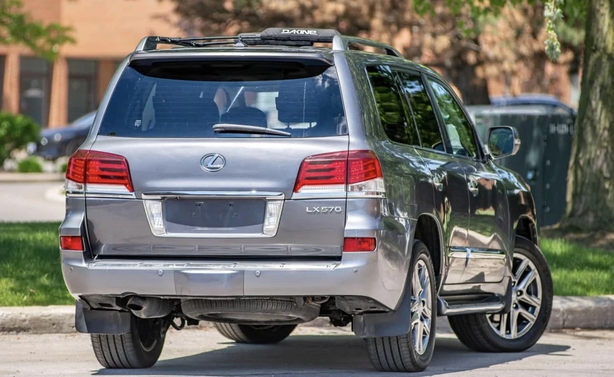 Lexus LX 570 Executive| 7Места| MarkLevinson| Обдухване| Камера, снимка 3 - Автомобили и джипове - 55631605