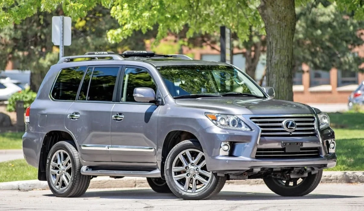 Lexus LX 570 Executive| 7Места| MarkLevinson| Обдухване| Камера