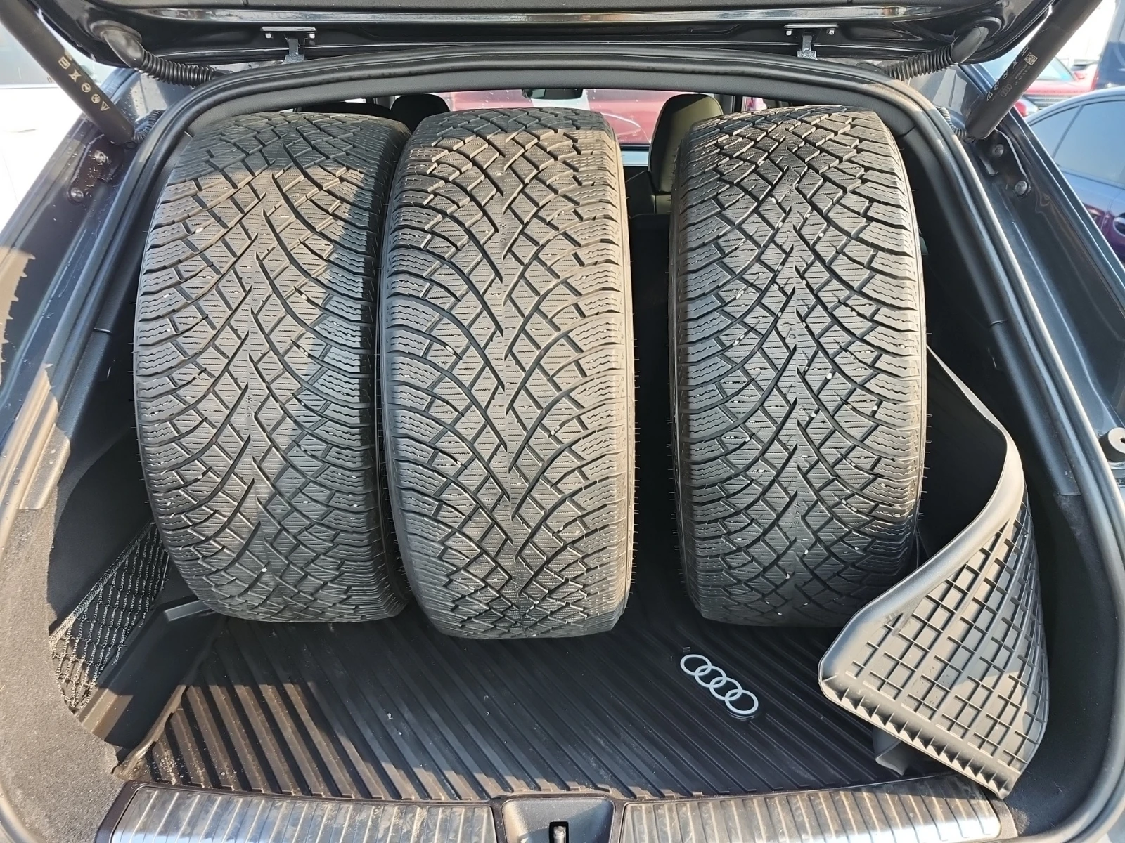Audi Q5 PROGRESSIV* 2 ЧИФТА ГУМИ* СЕРВИЗНА ИСТОРИЯ, снимка 11 - Автомобили и джипове - 55927533