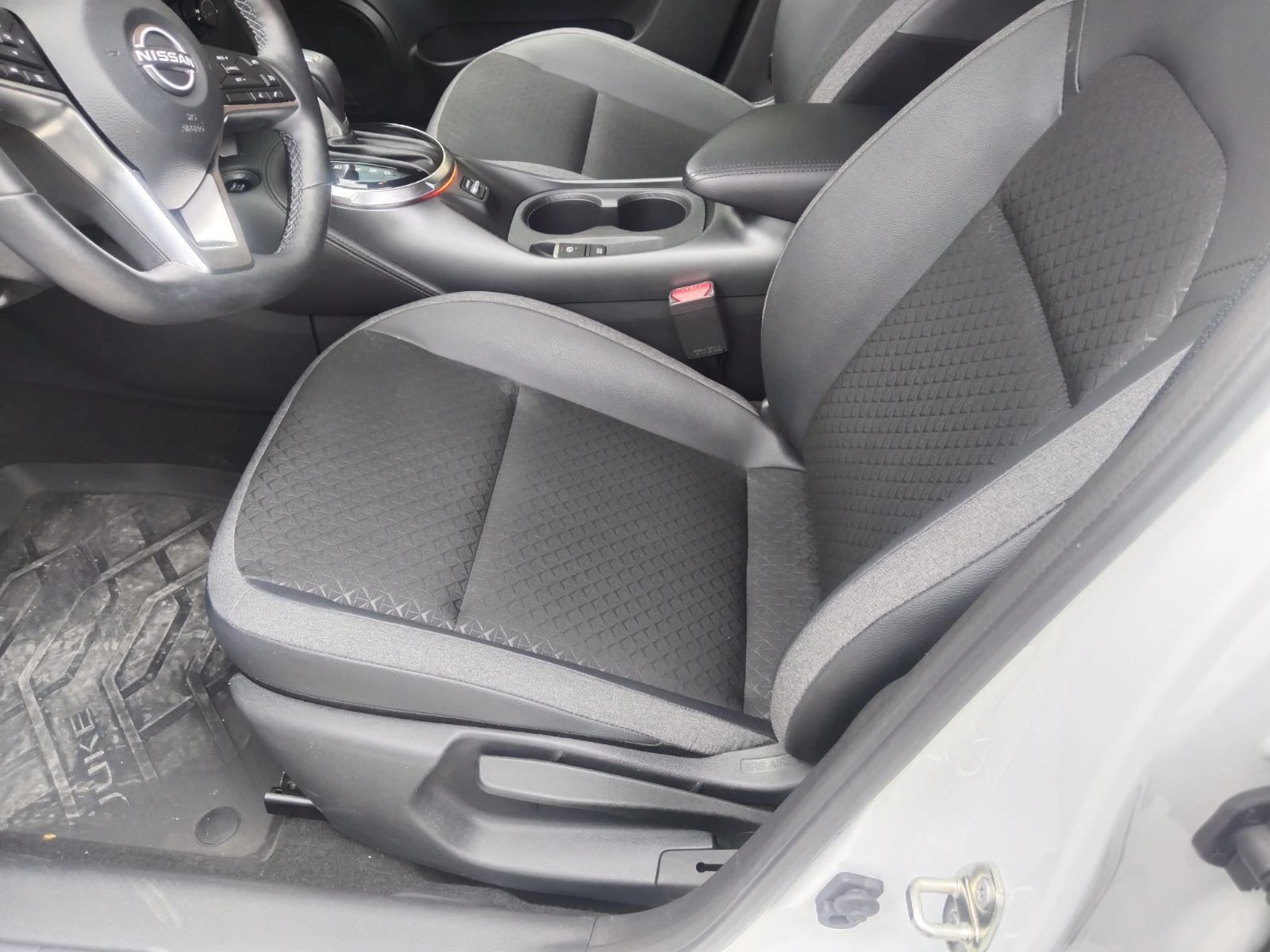 Nissan Juke N-Connecta, снимка 7 - Автомобили и джипове - 56005266