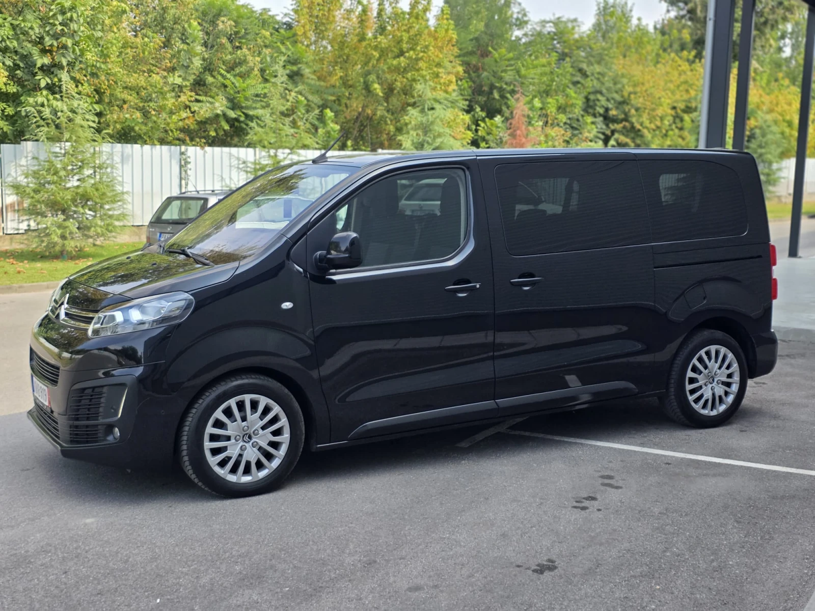 Citroen Spacetourer Jumpi/2.0 HDI/150 к.с./9 места/NAVI/SWISS, снимка 4 - Автомобили и джипове - 56040848