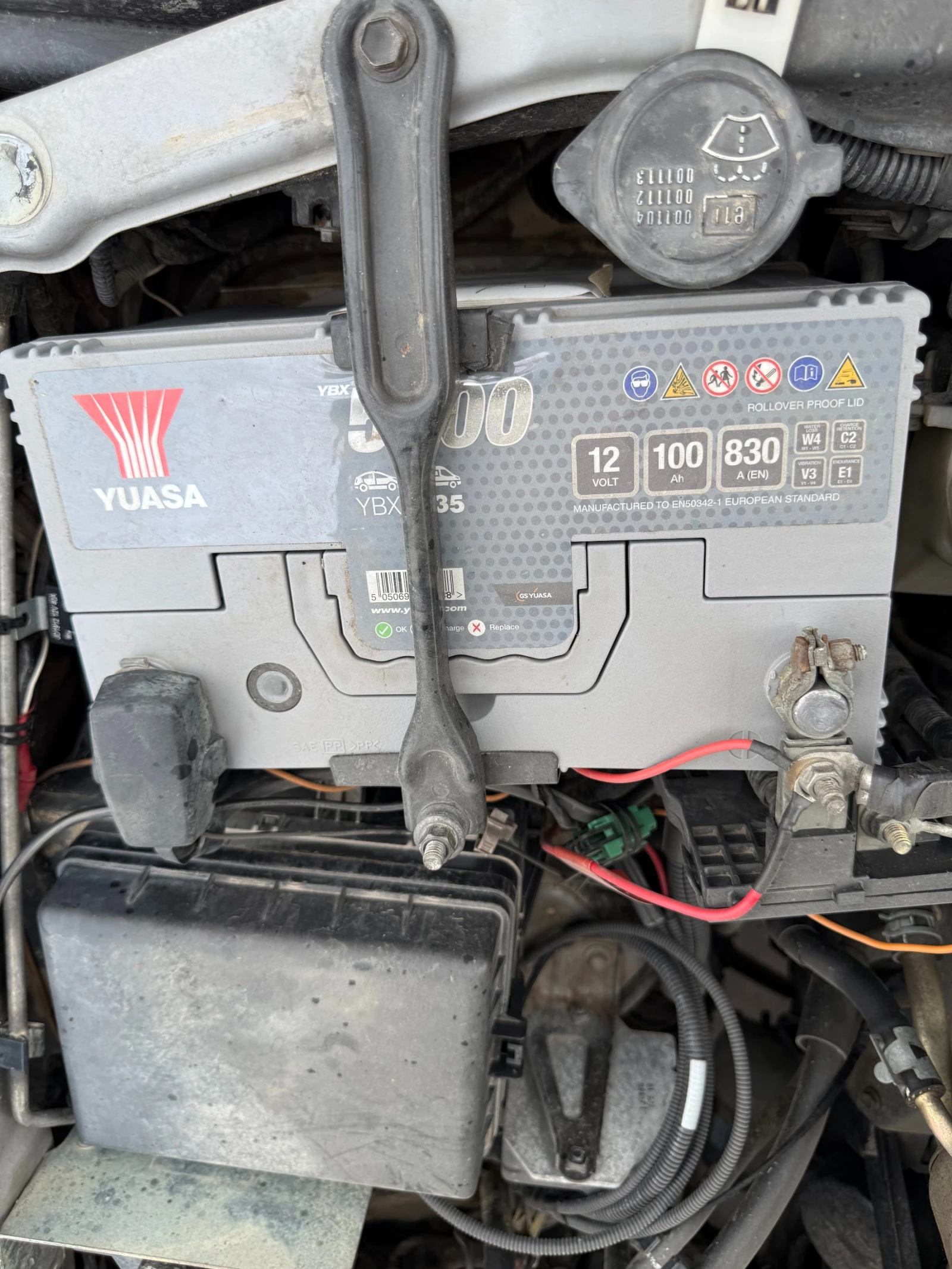 Toyota Land cruiser J100, снимка 14 - Автомобили и джипове - 56482369