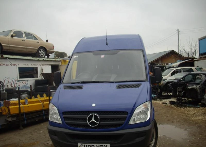 Mercedes-Benz Sprinter 315 на части, снимка 1 - Бусове и автобуси - 5142876