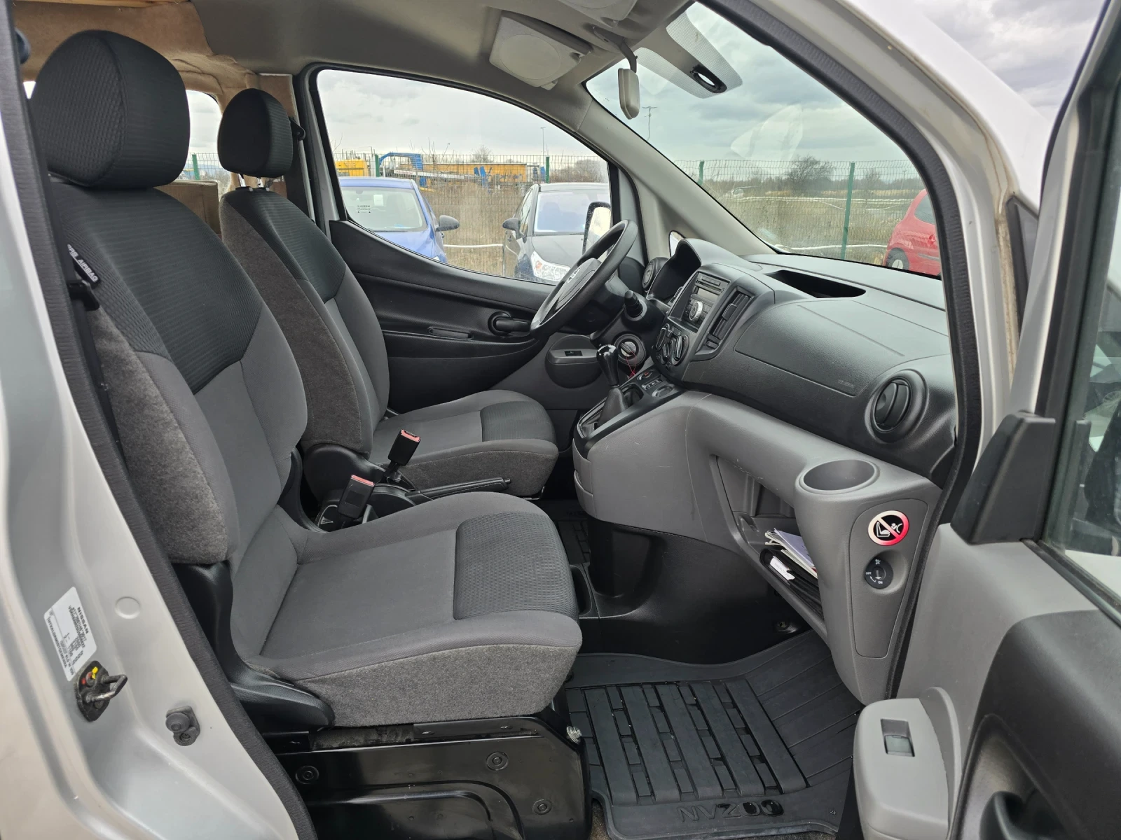 Nissan NV200 КЕМПЕР 1.5DCI 86кс ЕВРО 4 - изображение 7