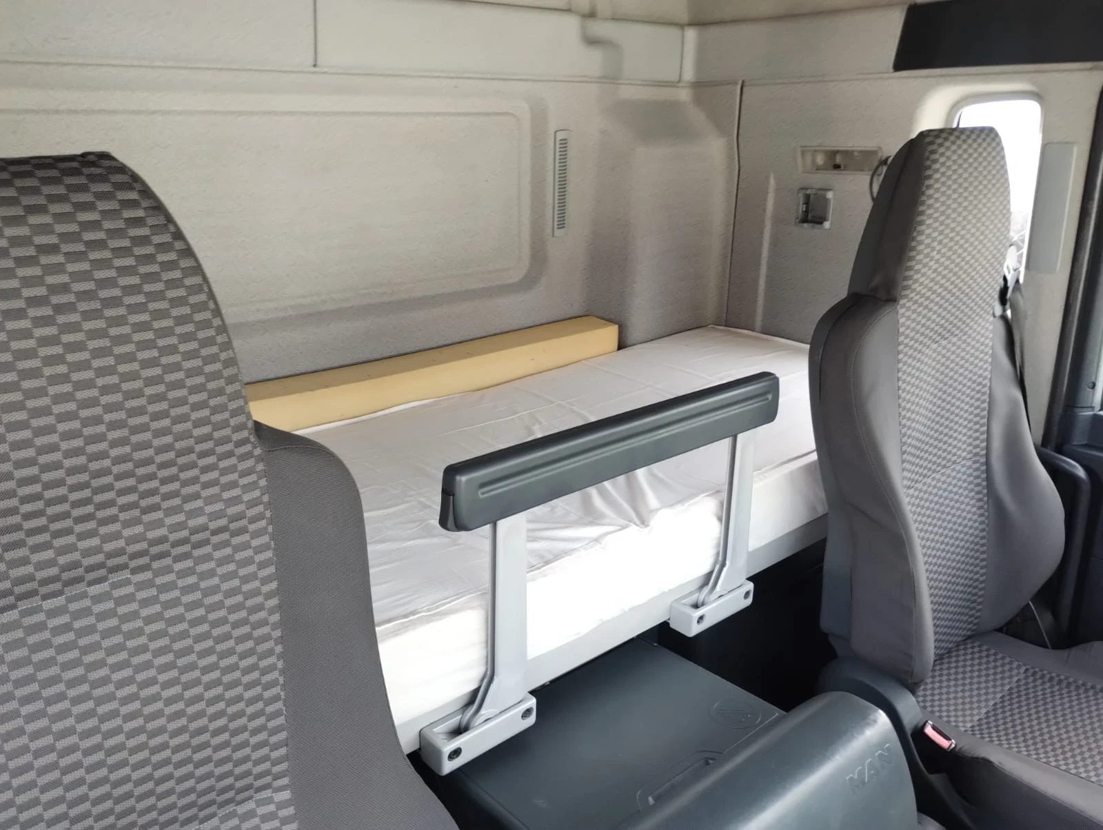 Man Tgl 12.240 | Mobile.bg � ����������� 12