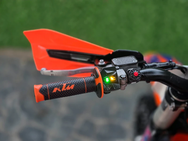 Ktm SX-F 250/СТАРТЕР/2 РЕЖИМА/ТРАКШЪН КОНТРОЛ/ ЛИЗИНГ, снимка 10 - Мотоциклети и мототехника - 51762273