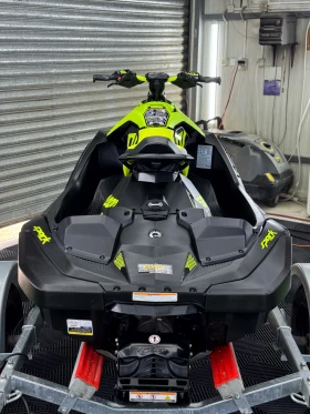  Bombardier Sea Doo SPARK TRIXX | Mobile.bg    4