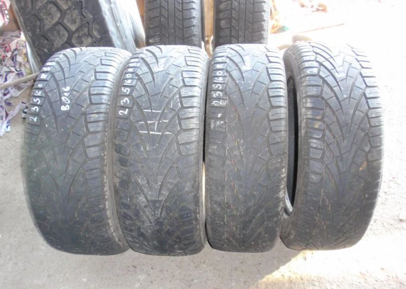 Гуми Всесезонни 235/60R18, снимка 3 - Гуми и джанти - 6103099