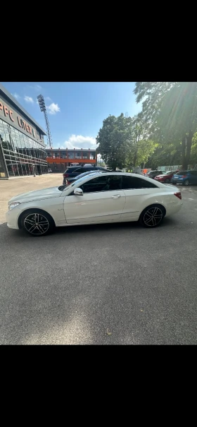 Mercedes-Benz E 250, снимка 2