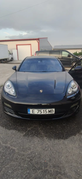 Porsche Panamera 