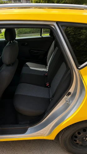 Kia Ceed - 1400 € / 2738.16 лв. - 19688953 9
