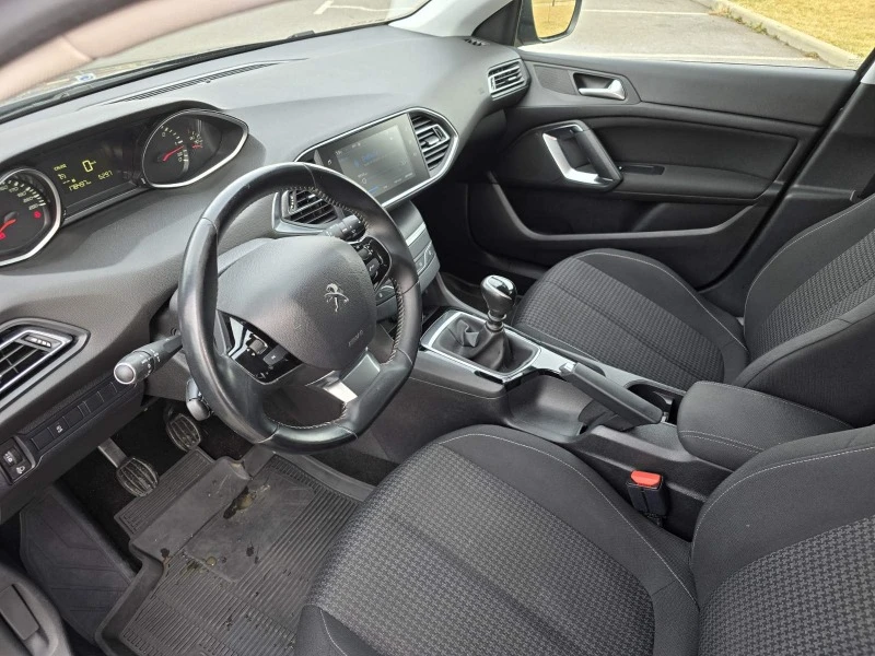 Peugeot 308 SW ACTIVE 1.5 Blue130 HDi BVM6, снимка 12 - Автомобили и джипове - 46358711