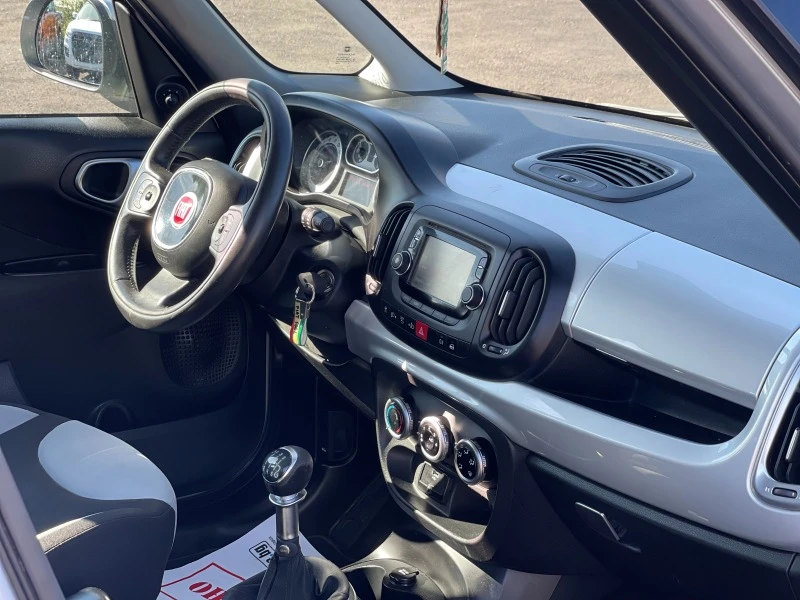 Fiat 500L 1.4i Euro 6B, снимка 12 - Автомобили и джипове - 46467384