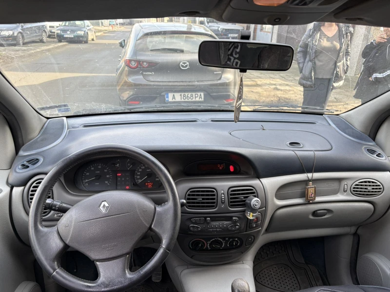 Renault Scenic Phase II 1.9 dTi, снимка 7 - Автомобили и джипове - 48645397