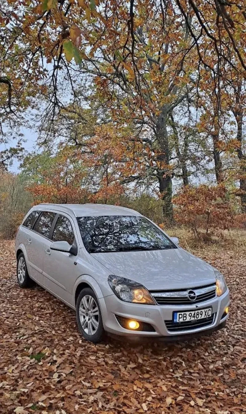 Opel Astra 1, 6, снимка 2 - Автомобили и джипове - 53110866