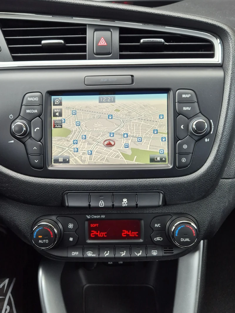 Kia Ceed 1.6 Face#Navi#, снимка 11 - Автомобили и джипове - 53527983