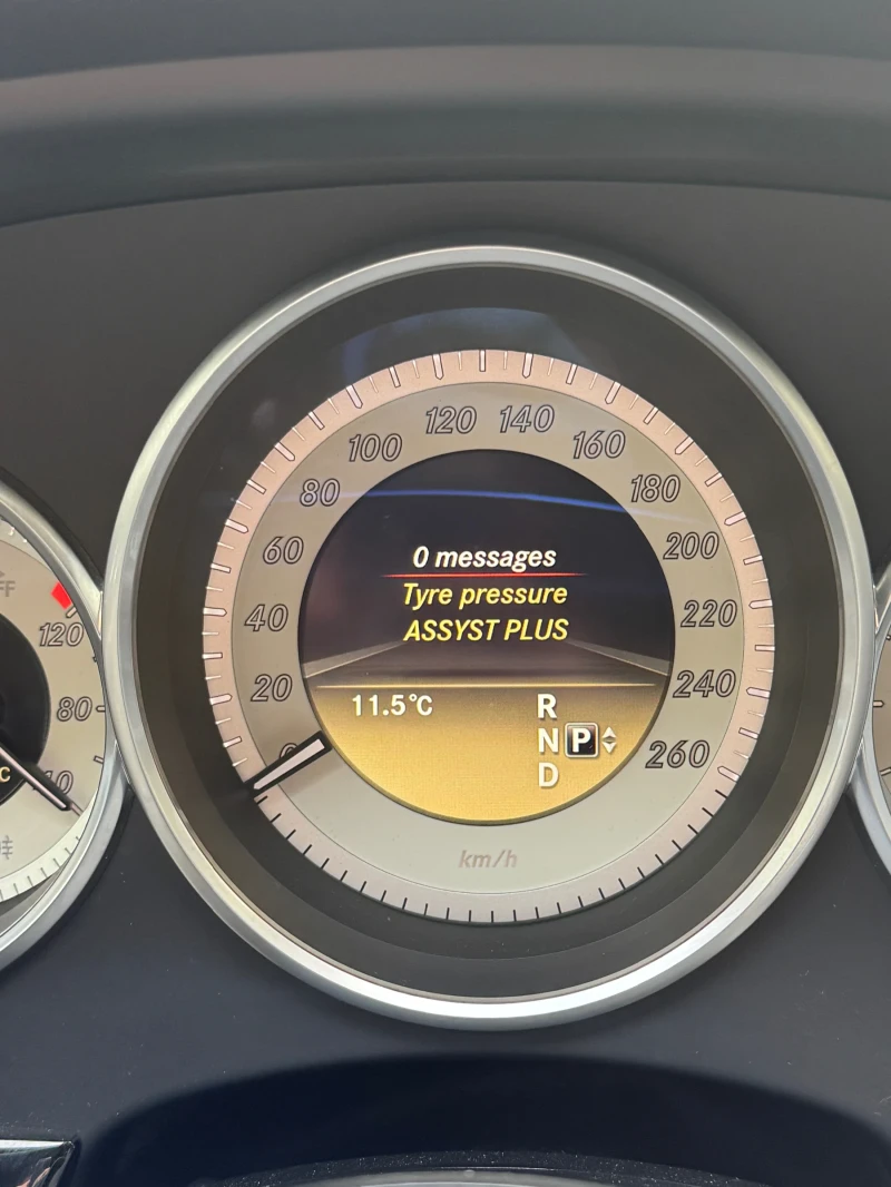 Mercedes-Benz CLS 350 350 CDI, снимка 16 - Автомобили и джипове - 53596054