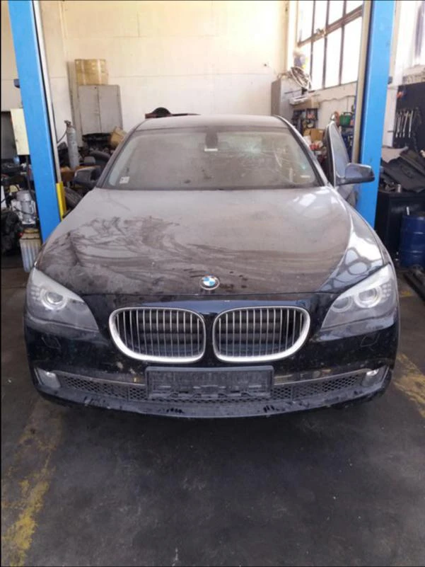 BMW 730, снимка 1 - Автомобили и джипове - 22389824