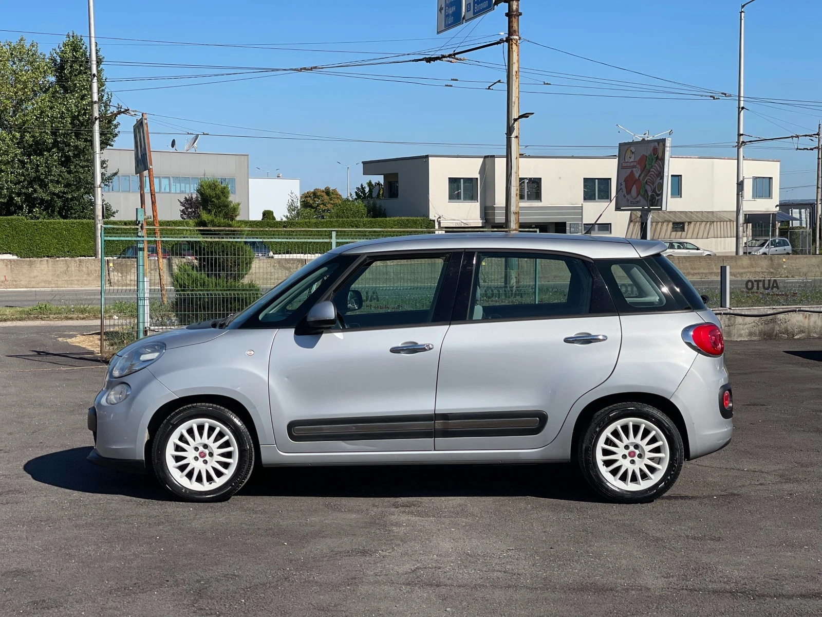 Fiat 500L 1.4i Euro 6B - изображение 3