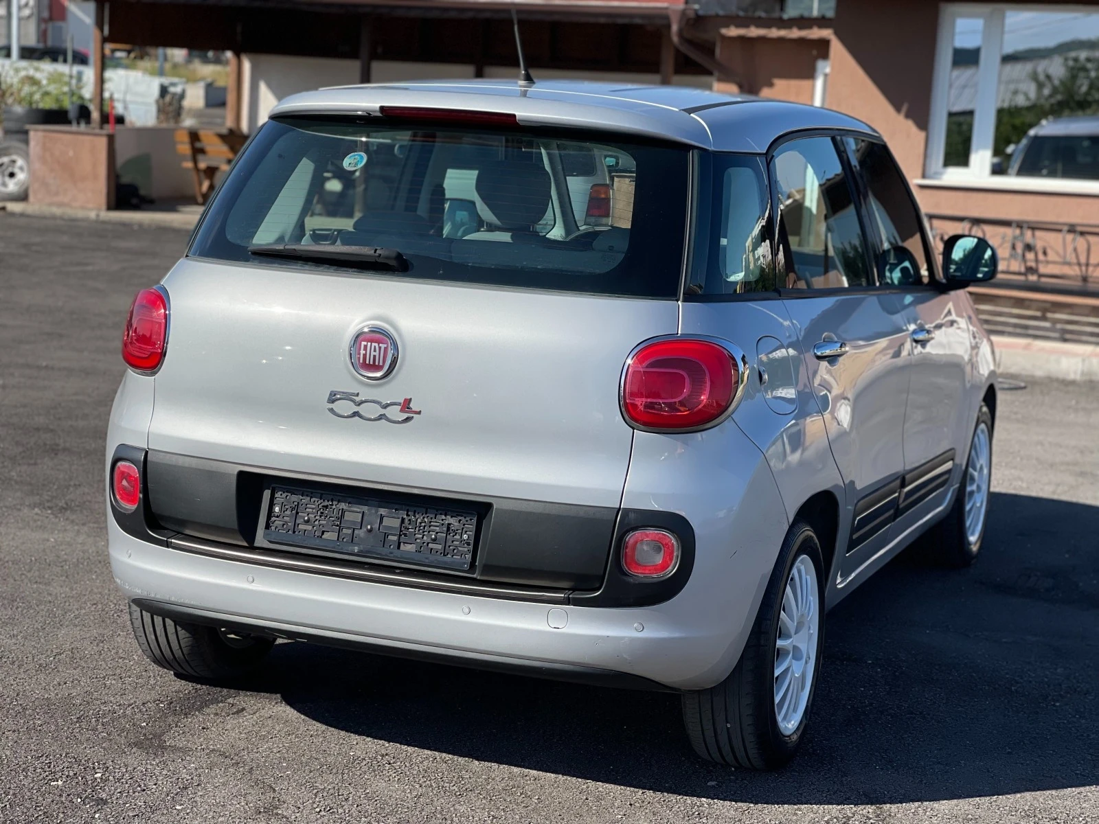 Fiat 500L 1.4i Euro 6B - изображение 5