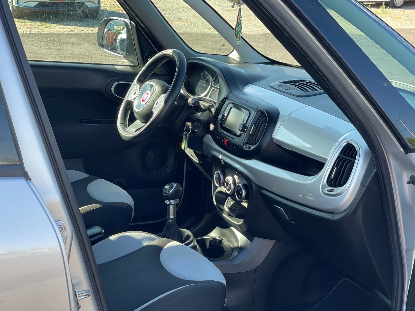 Fiat 500L 1.4i Euro 6B | Mobile.bg   11