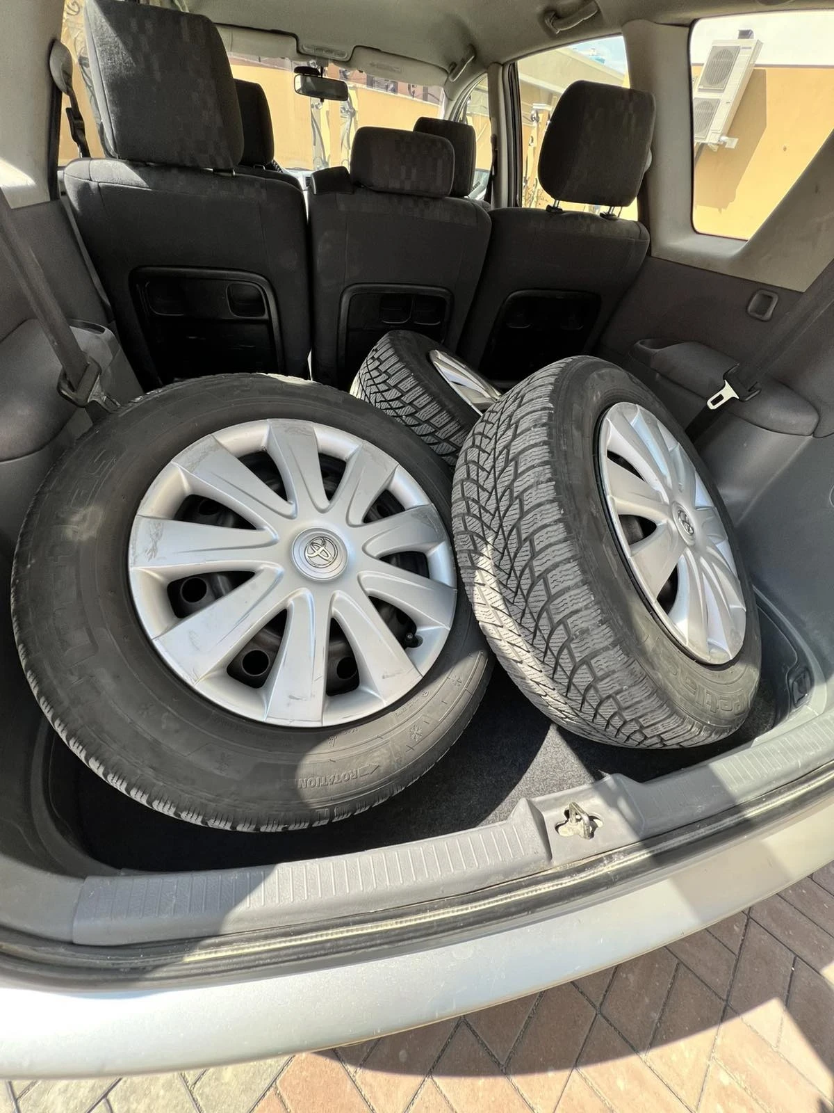 Toyota Avensis verso  - изображение 8