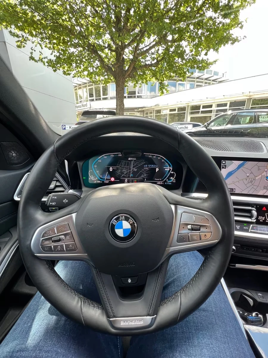 BMW 330 e - изображение 5