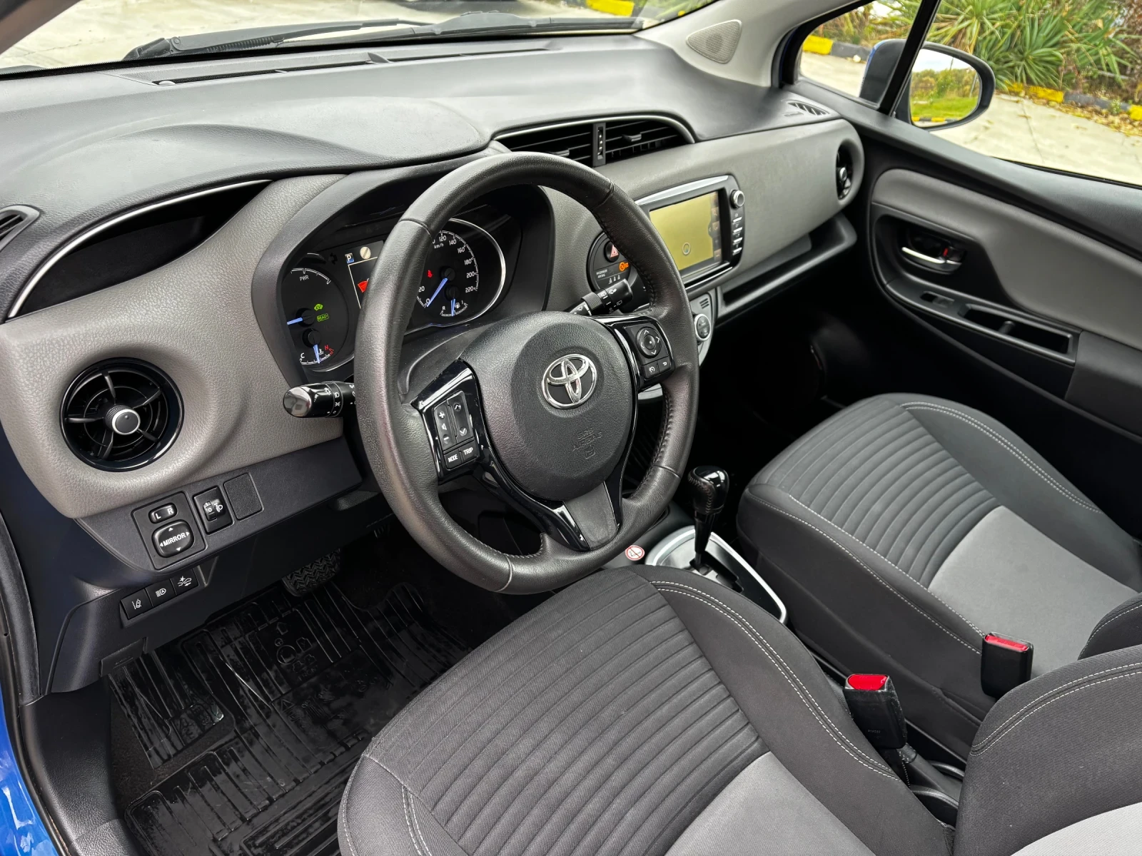 Toyota Yaris 1.5 HYBRID* 115 177 KM* COC* KTEO* 2020 | Mobile.bg   7