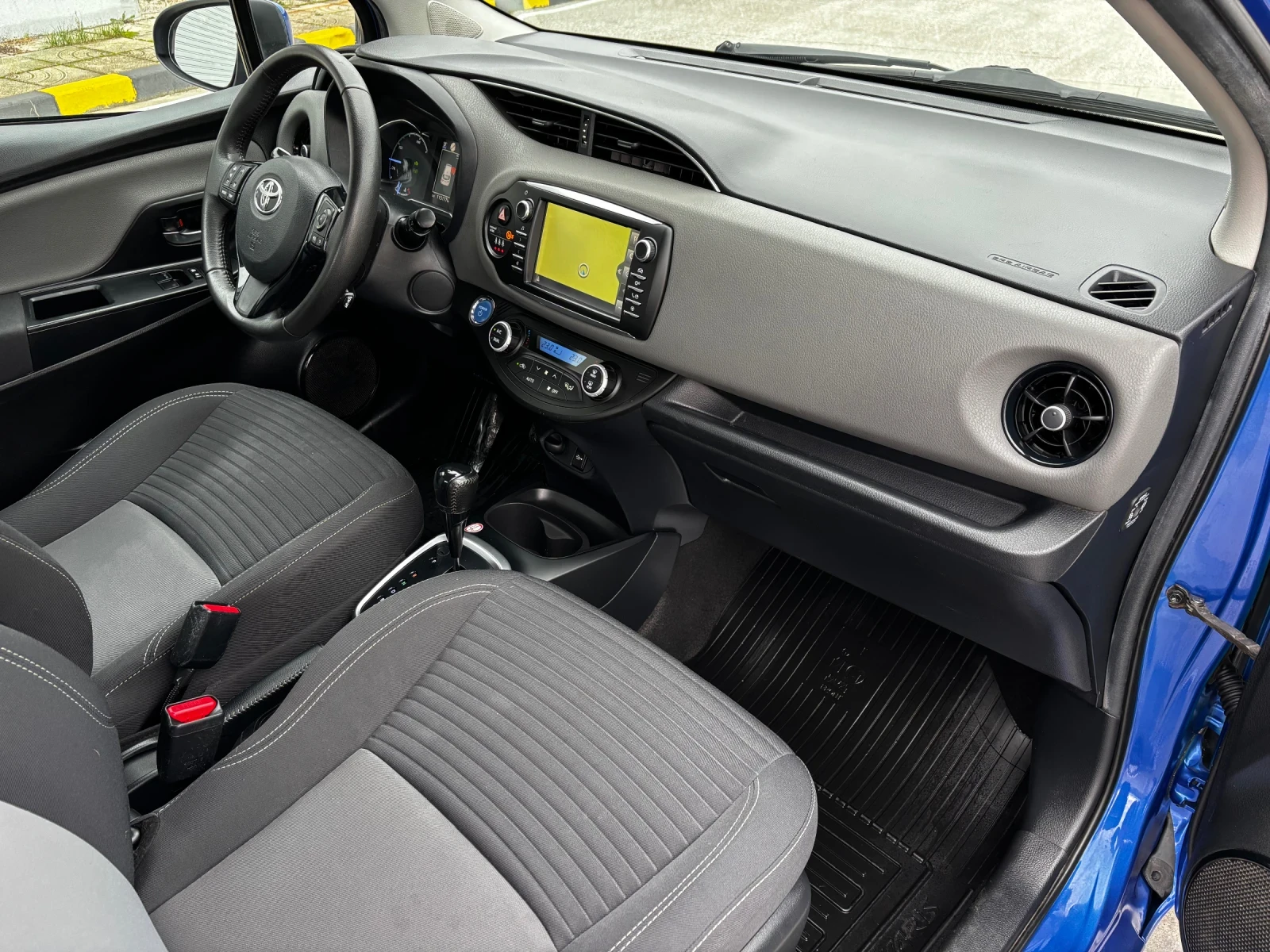 Toyota Yaris 1.5 HYBRID* 115 177 KM* COC* KTEO* 2020 | Mobile.bg   13