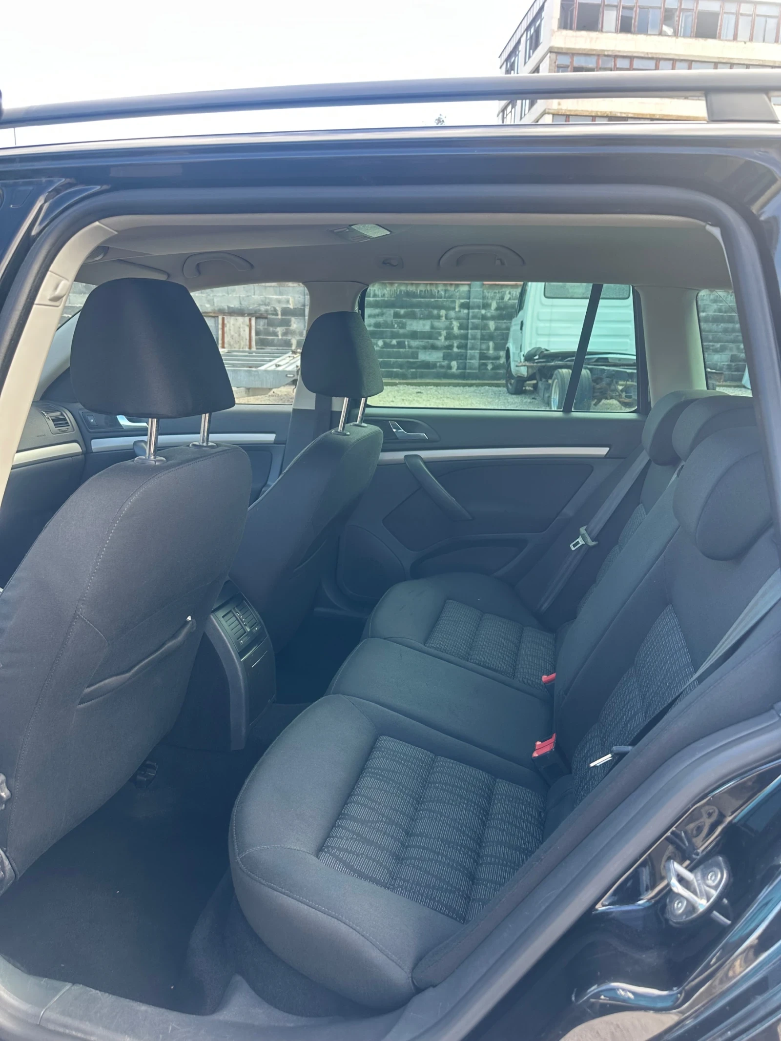 Skoda Octavia 1.8  | Mobile.bg — изображение 10