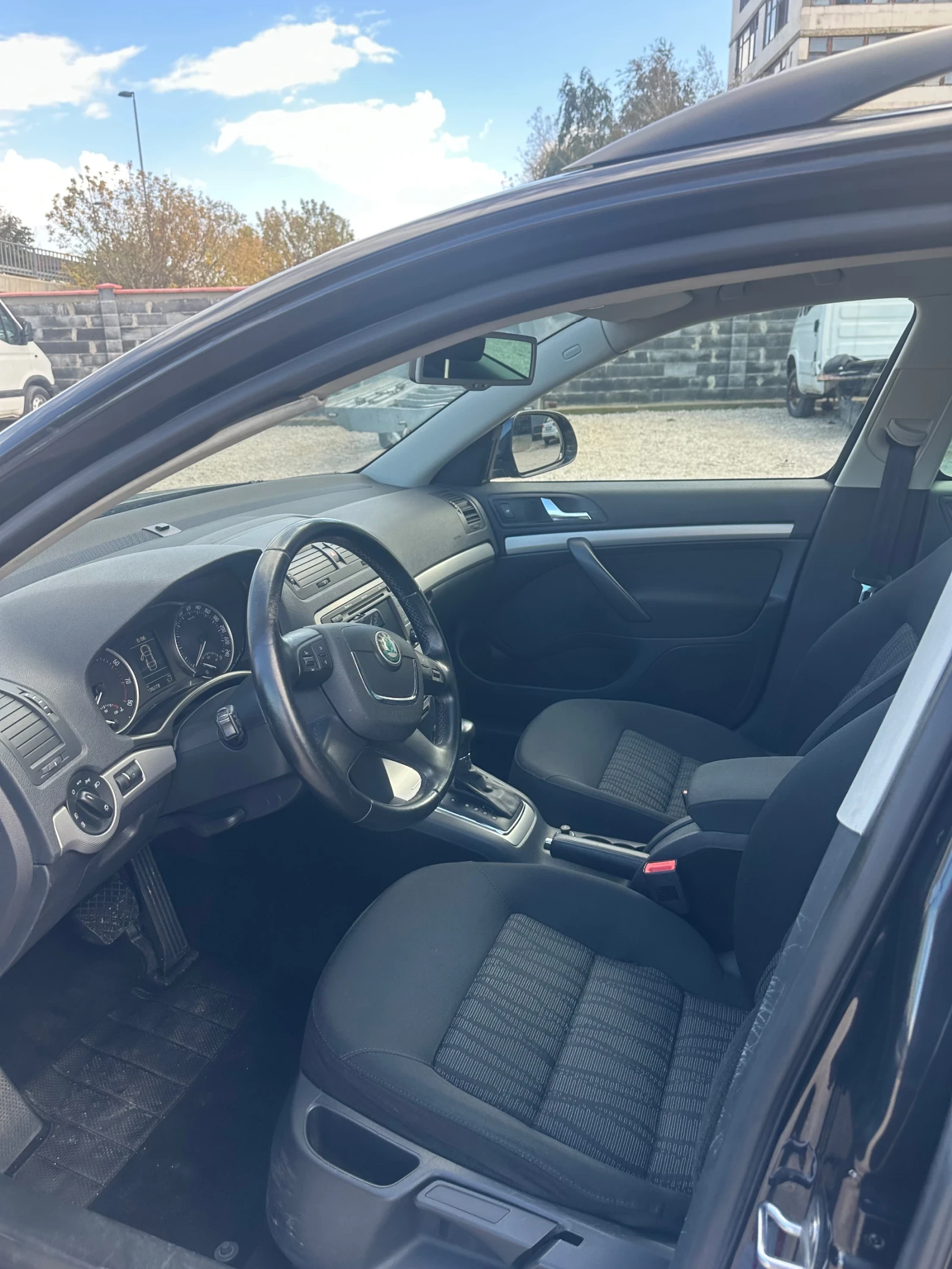 Skoda Octavia 1.8  | Mobile.bg — изображение 9