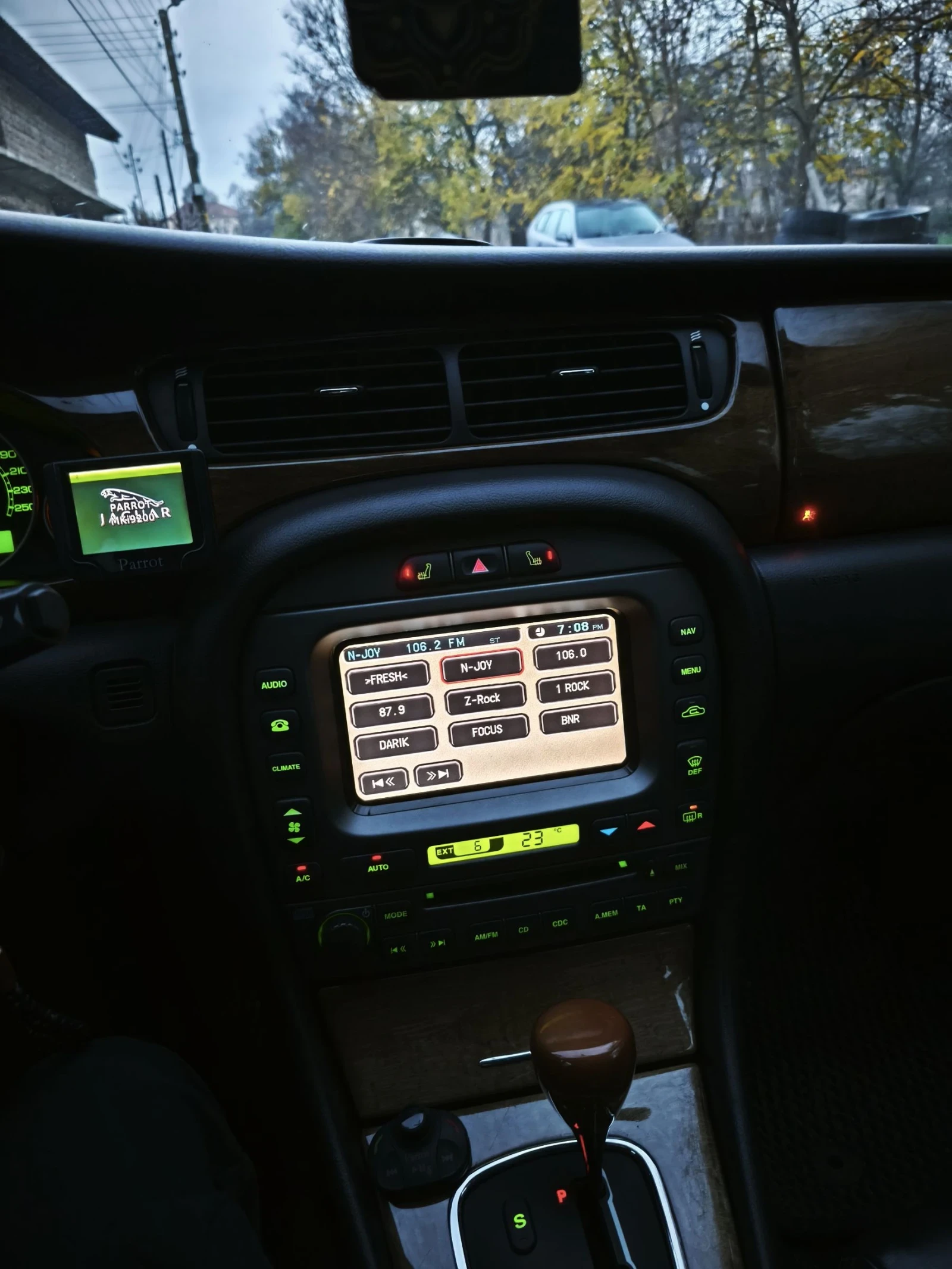 Jaguar X-type 3.0 - изображение 6