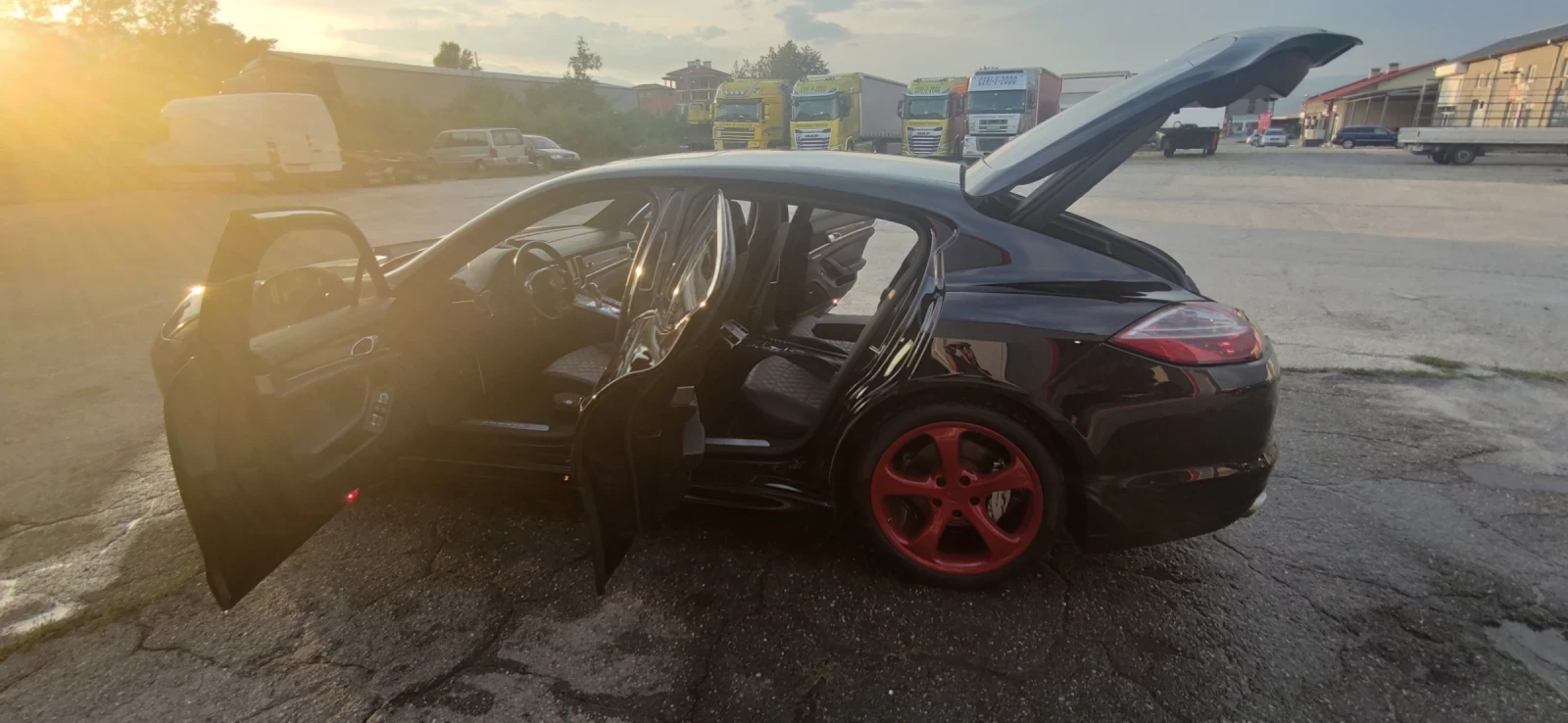 Porsche Panamera, снимка 13 - Автомобили и джипове - 53894690