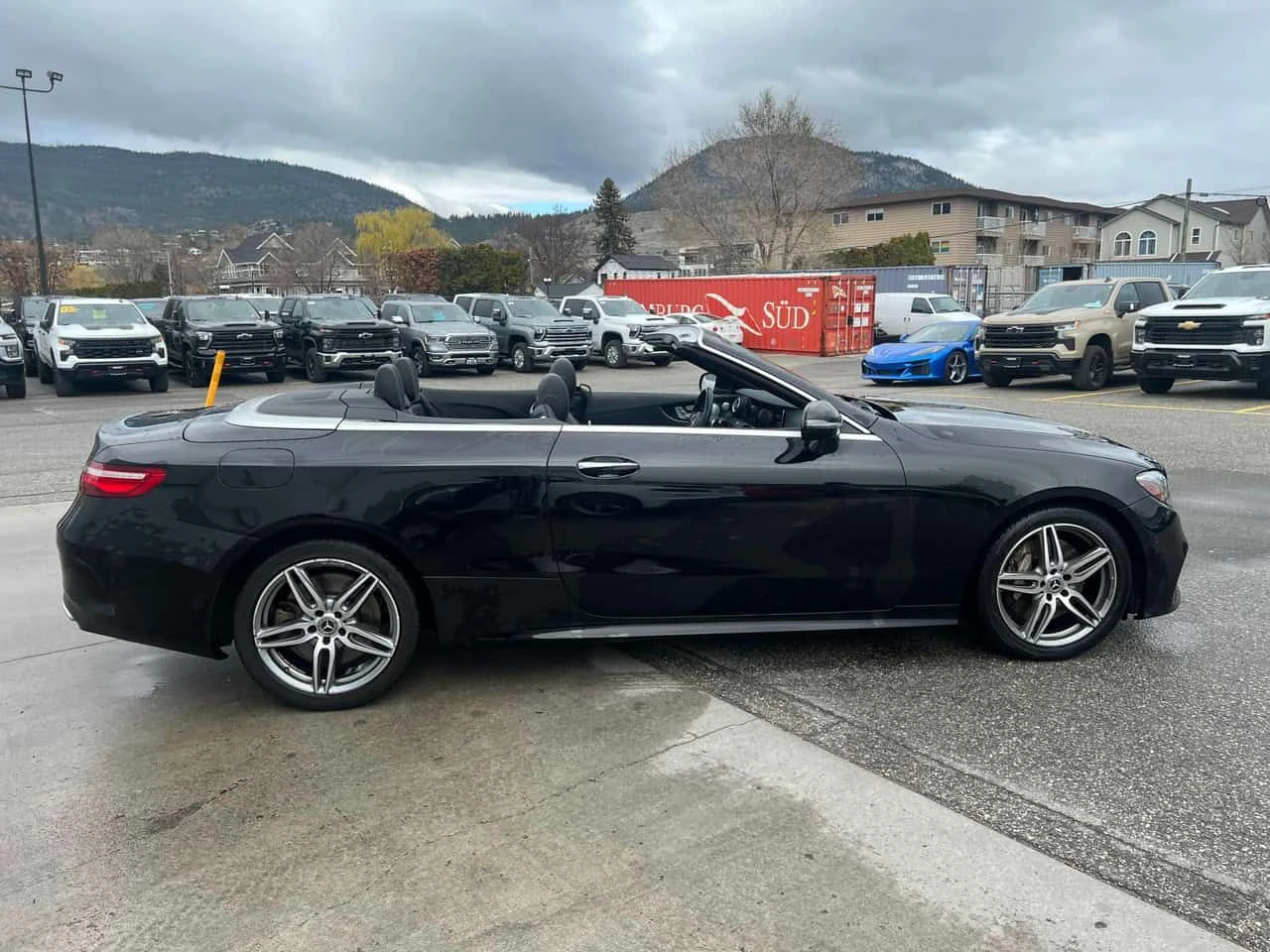 Mercedes-Benz E 400 CABRIO * CARFAX * BURMESTER * ОБДУХВАНЕ * 360, снимка 3 - Автомобили и джипове - 54077870