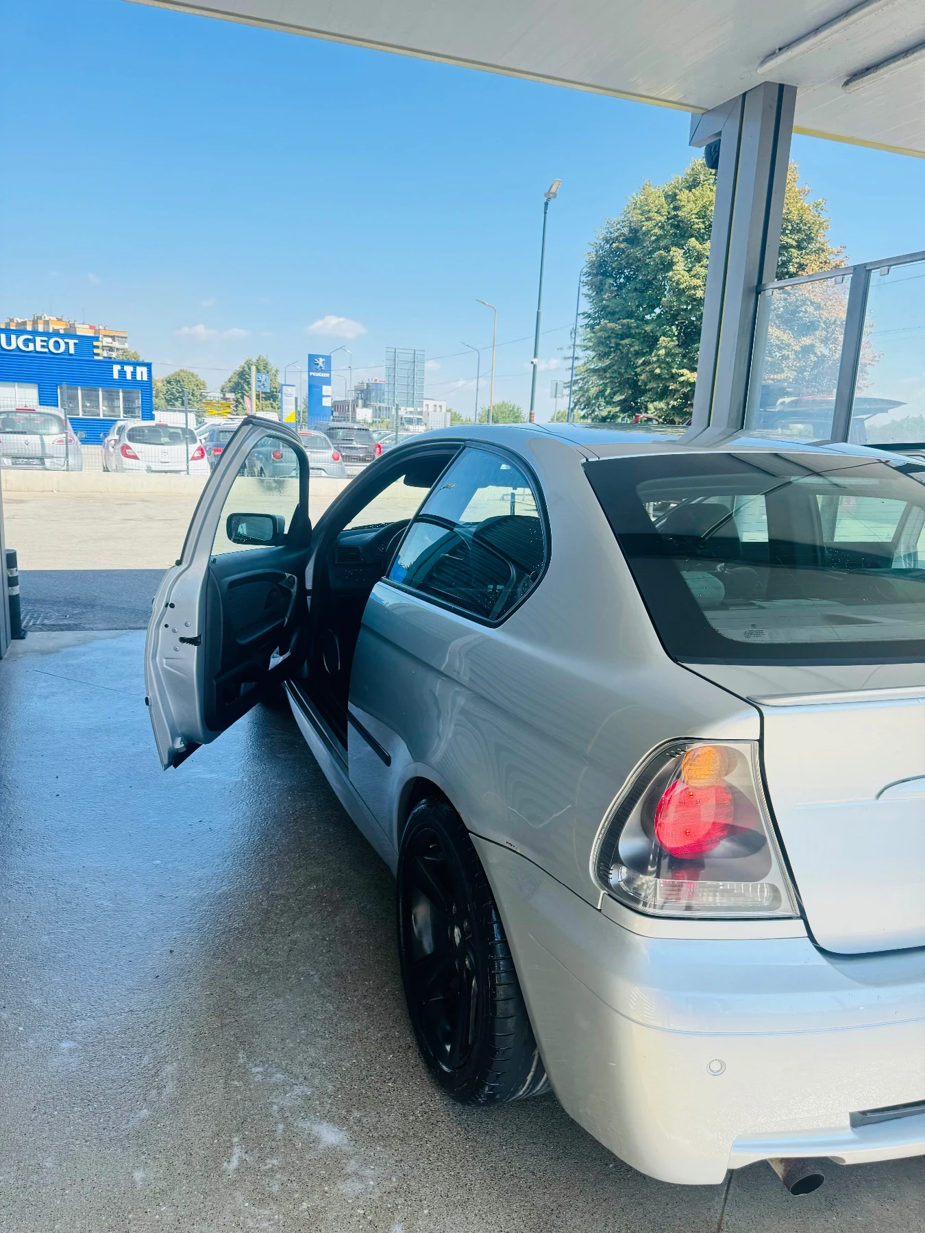 BMW 318, снимка 6 - Автомобили и джипове - 54525603