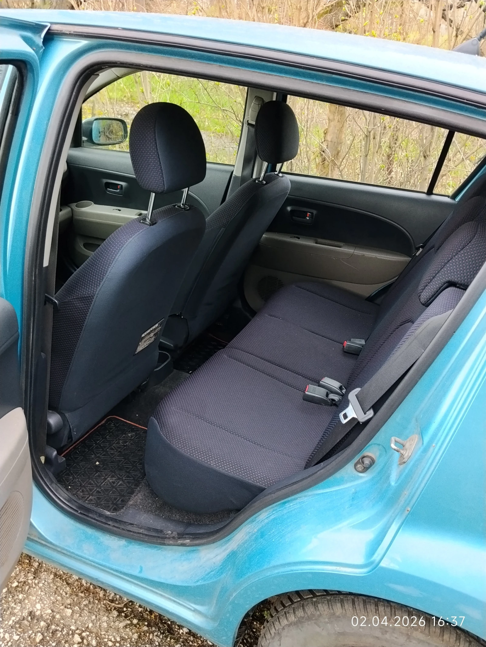 Daihatsu Sirion 1.0 бензин, снимка 3 - Автомобили и джипове - 54812418