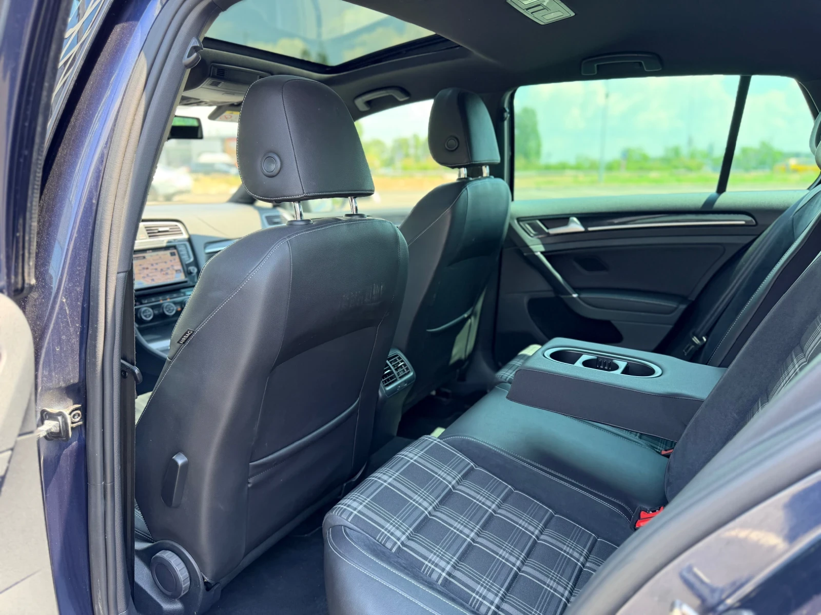 VW Golf 2.0GTD-184к лизинг през Уникредит , снимка 15 - Автомобили и джипове - 54865509