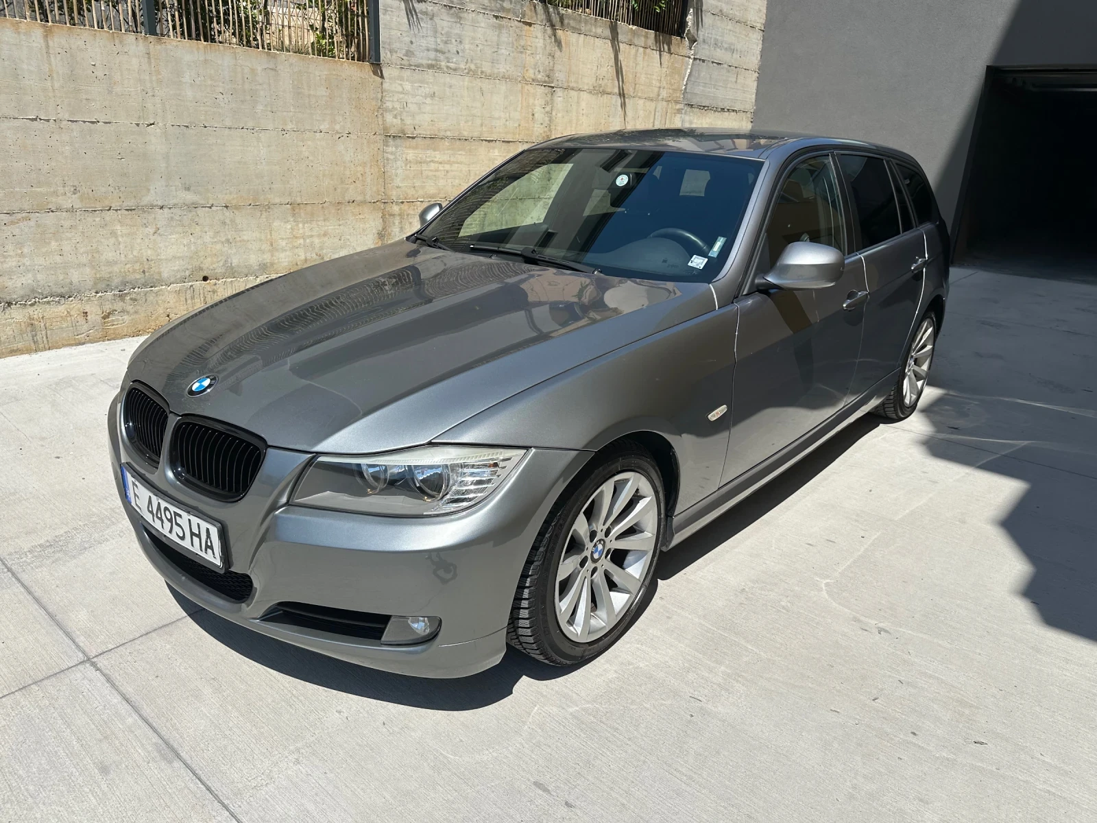 BMW 320 320d, снимка 3 - Автомобили и джипове - 55087438