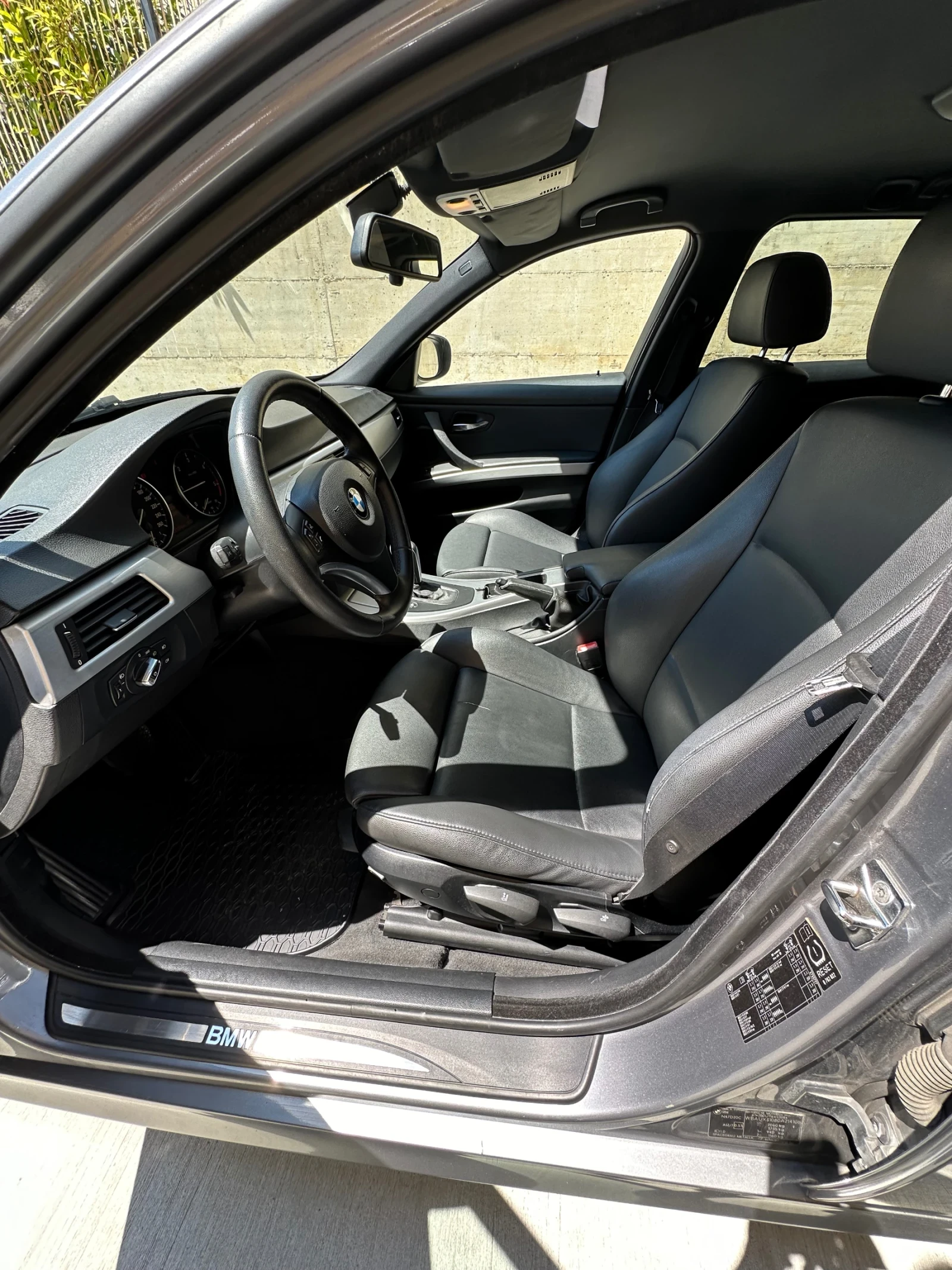 BMW 320 320d, снимка 8 - Автомобили и джипове - 55087438