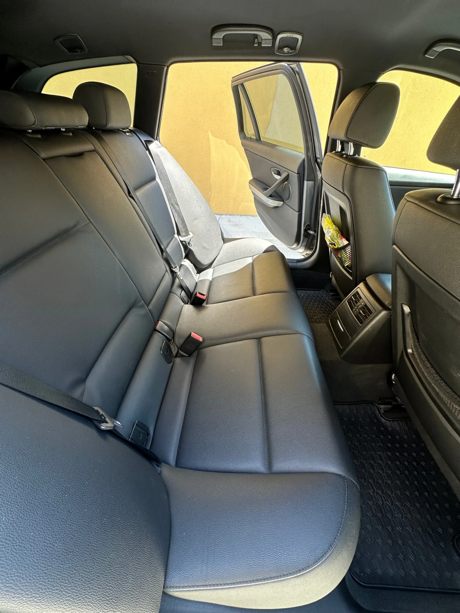 BMW 320 320d, снимка 10 - Автомобили и джипове - 55087438